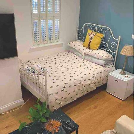 Stylish Modern Studio, Mock Georgian House, Heart Of Trendy Hackney & London Exterior photo